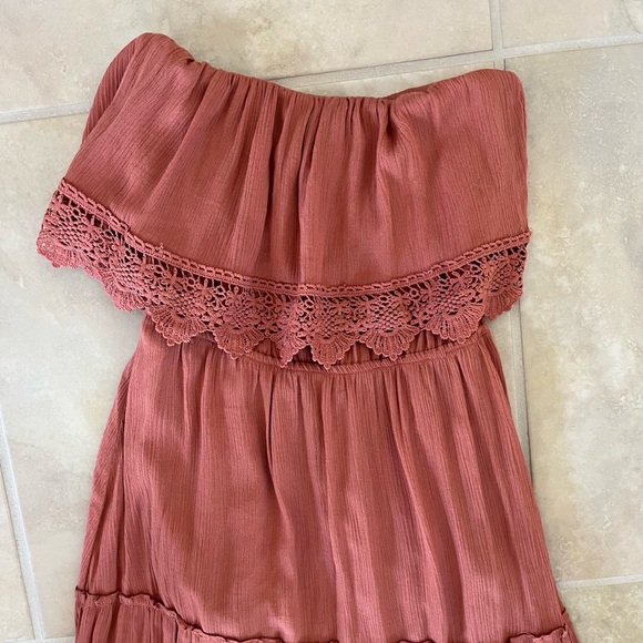 Forever 21 Strapless maxi dress - Picture 2 of 3